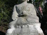 Статуя Будды у радоновых источников.